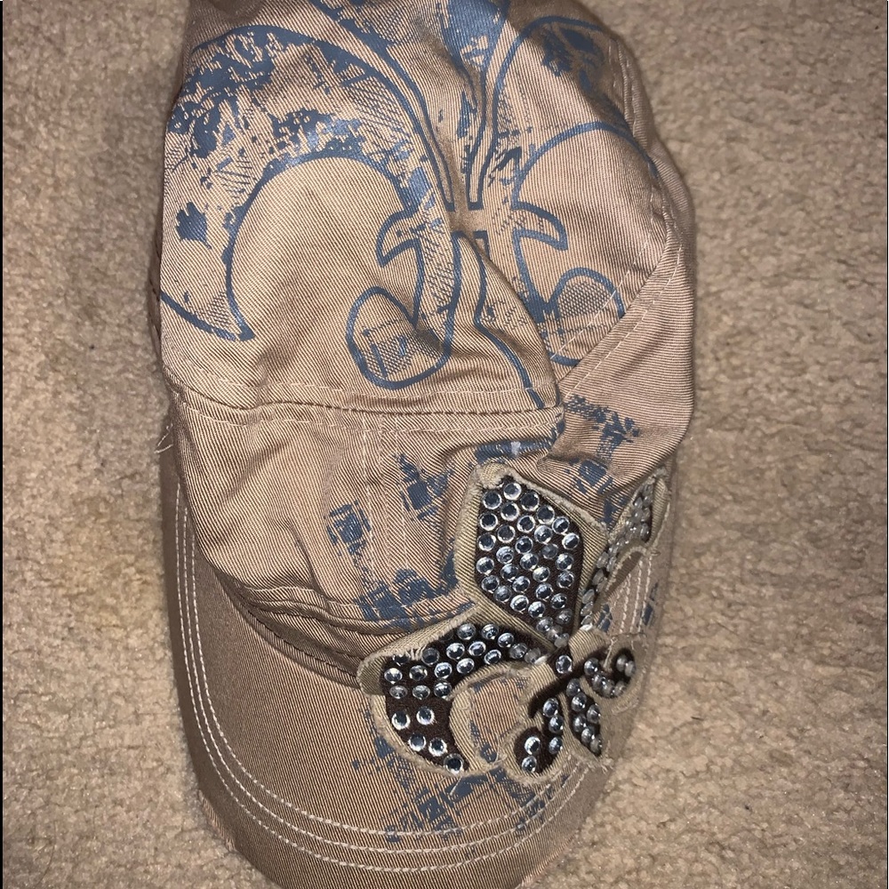 Fleur de Lise hat - Tan
